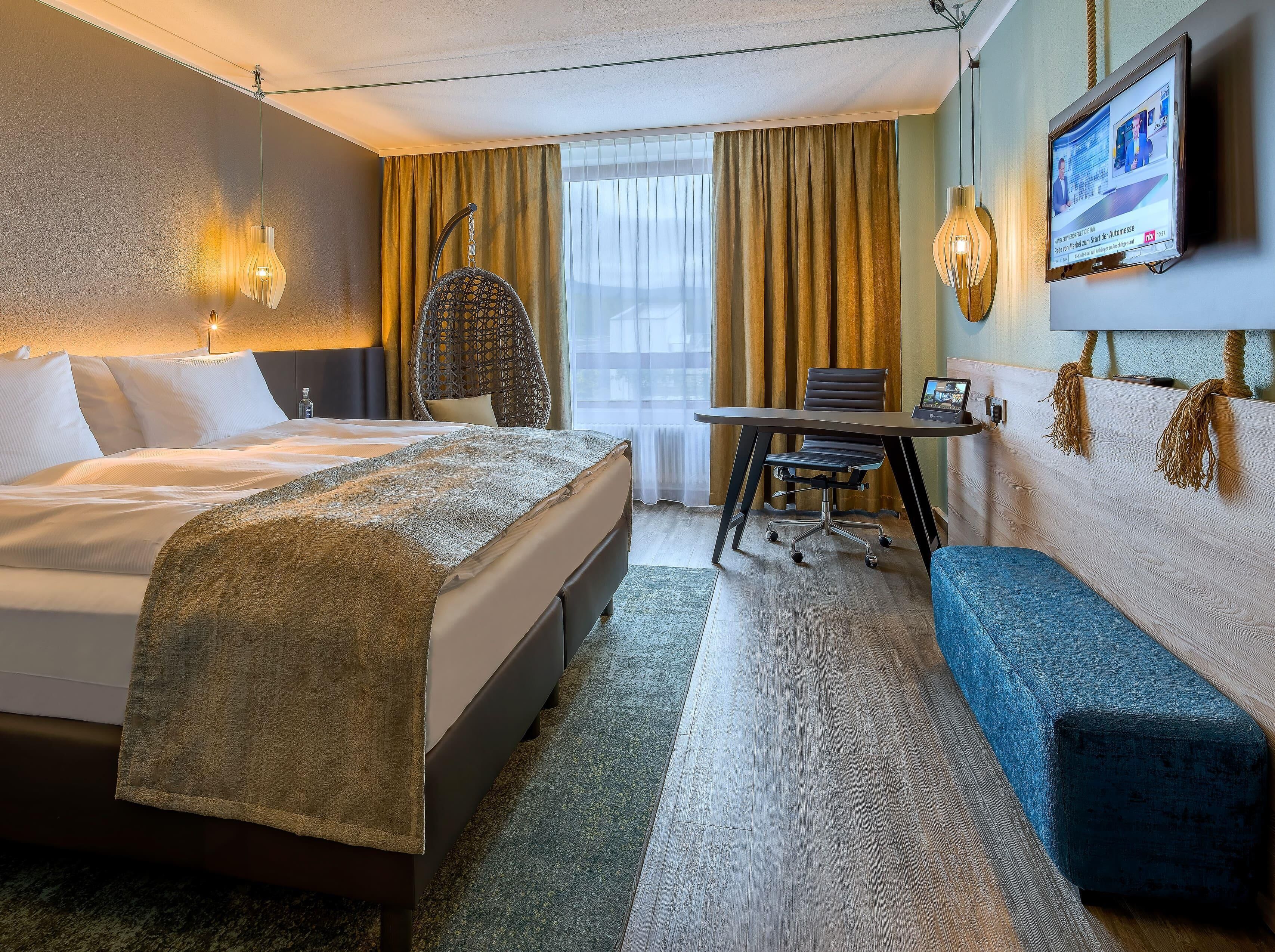 Superior Room, 1 Double Bed | Hypo-allergenic bedding, in-room safe, desk, laptop workspace