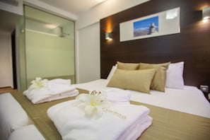 Premium bedding, minibar, in-room safe, desk