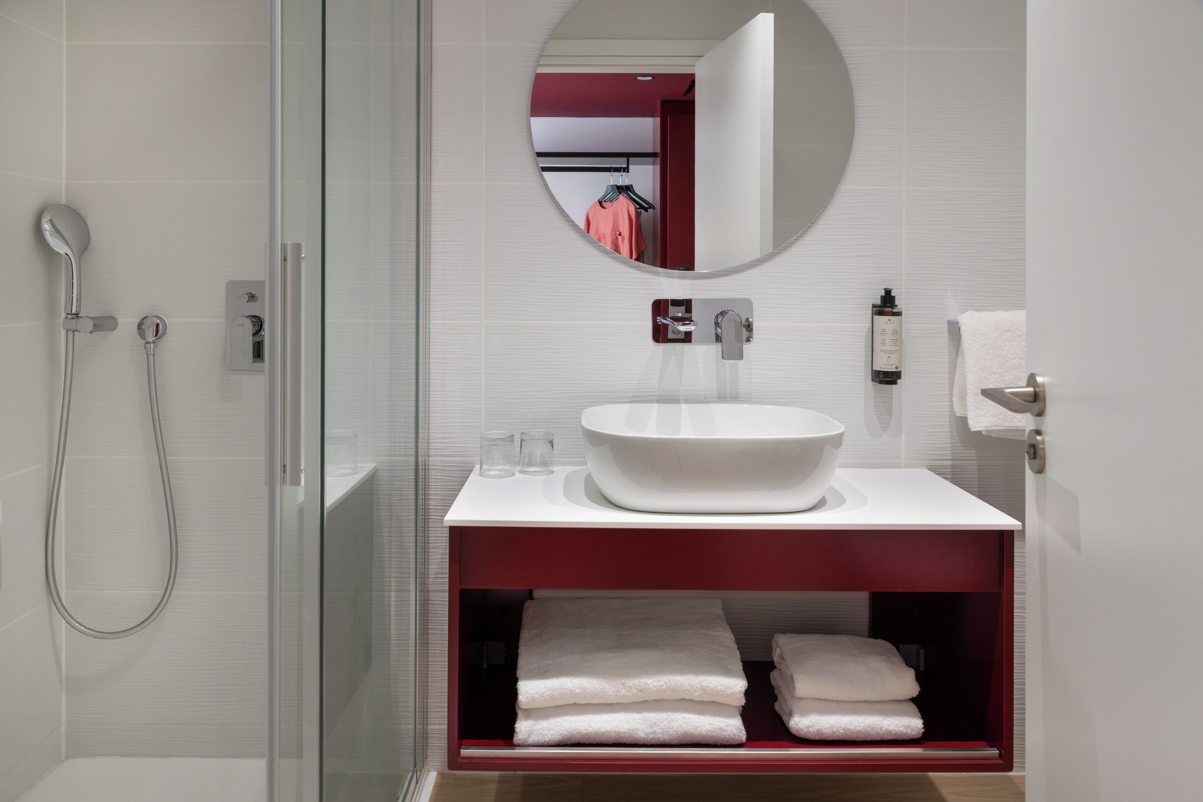 Superior Double or Twin Room, 1 Katil Kelamin (Double), Balcony, Courtyard Area | Bilik Mandi