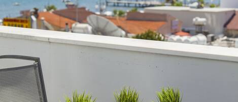 Ropa de cama de alta calidad y minibar