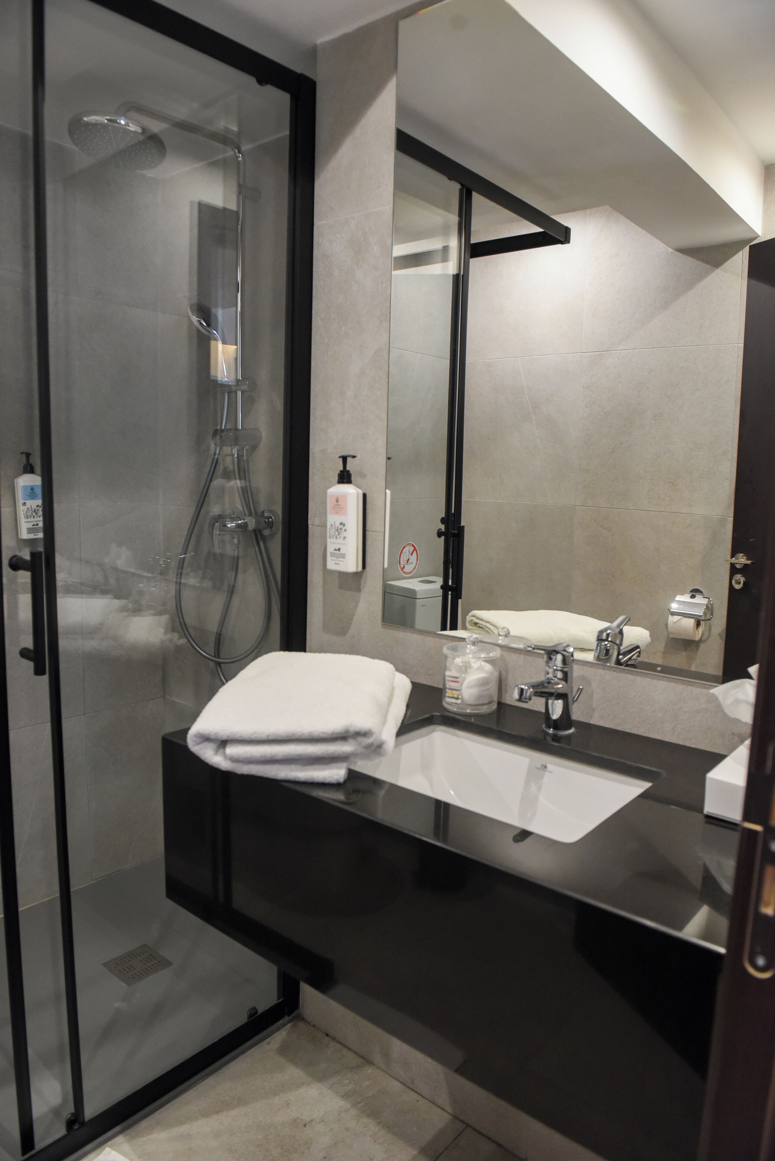 shower, free toiletries, hair dryer, bathrobes