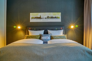 Standard Double Room | Hypo-allergenic bedding, in-room safe, desk, iron/ironing board - INA Hotel City Gate (Hamburg)