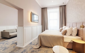 Deluxe Double Room | Minibar, in-room safe, desk, iron/ironing board