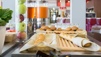 Gratis frukost enligt egen beställning varje dag