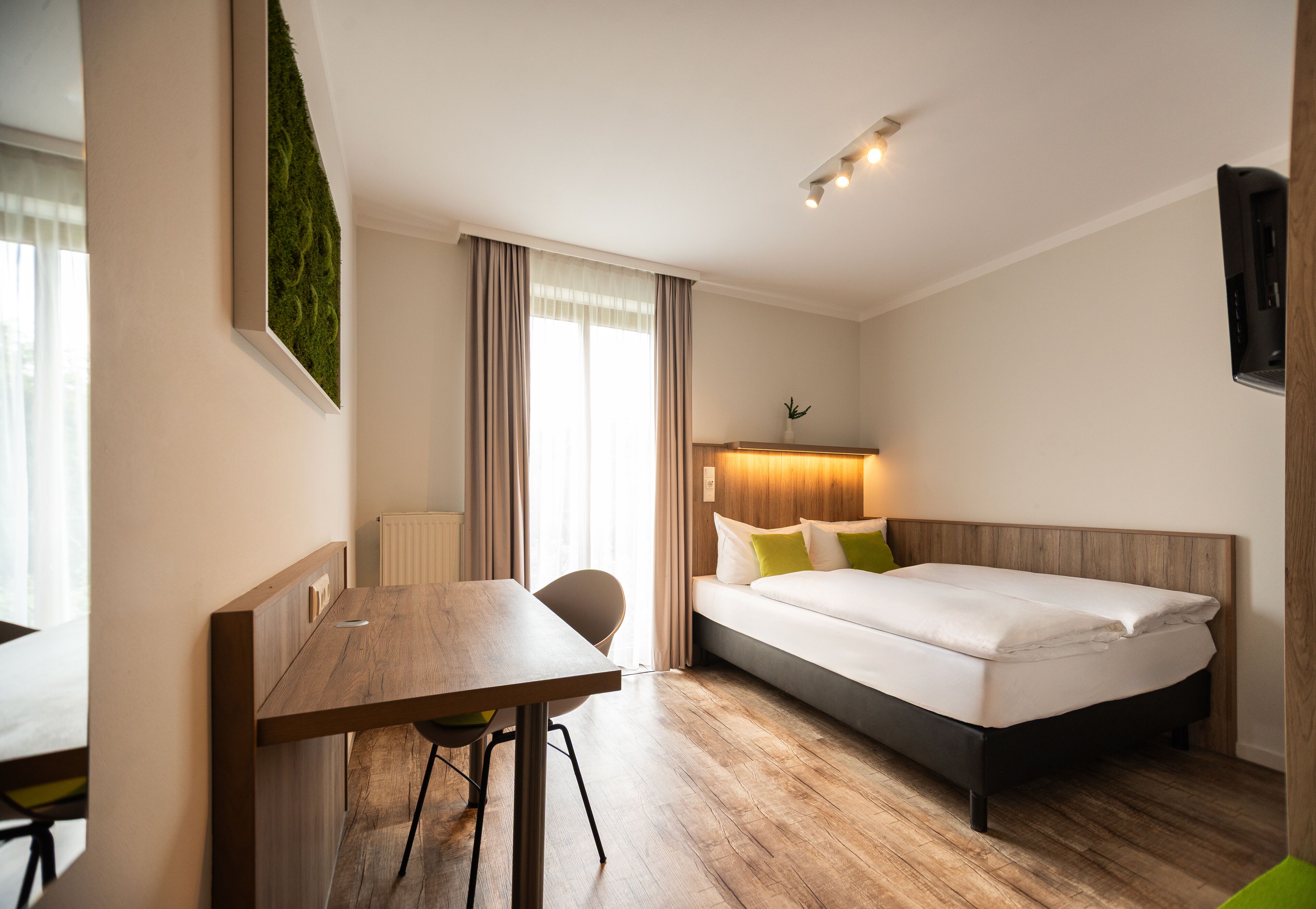 Photo - Hotel Perlach Allee by Blattl