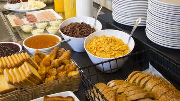 Tägliches inbegriffenes Frühstücksbuffet