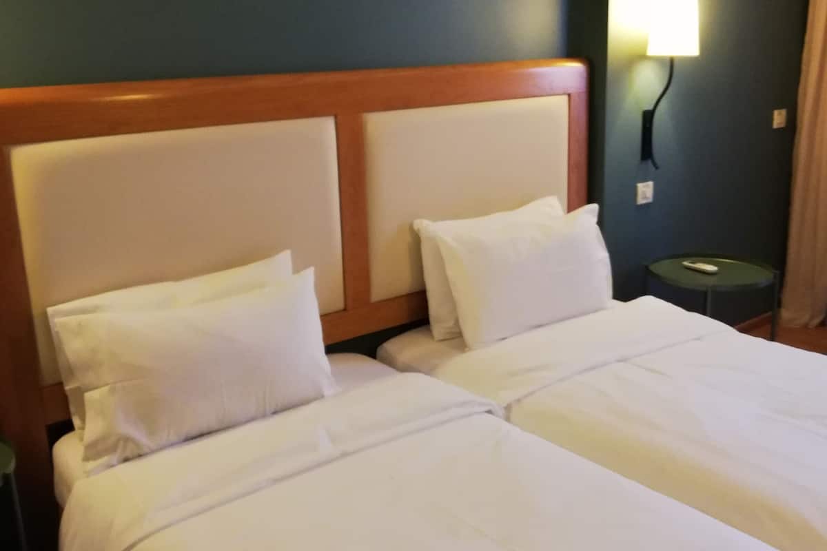 Coffres-forts dans les chambres, bureau, chambres insonorisées