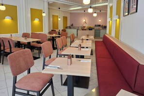 Frukostbuffé varje dag mot avgift