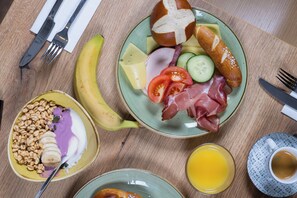 Tägliches inbegriffenes Frühstücksbuffet