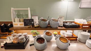 Tägliches inbegriffenes Frühstücksbuffet