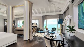 Suite, 1 trÚs grand lit, accÚs au salon club (Ocean Horizon) | Literie de qualité supérieure, minibar, coffres-forts dans les chambres