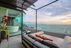 Club Suite, 1 King Bed (Panoramic Ocean) | View from room