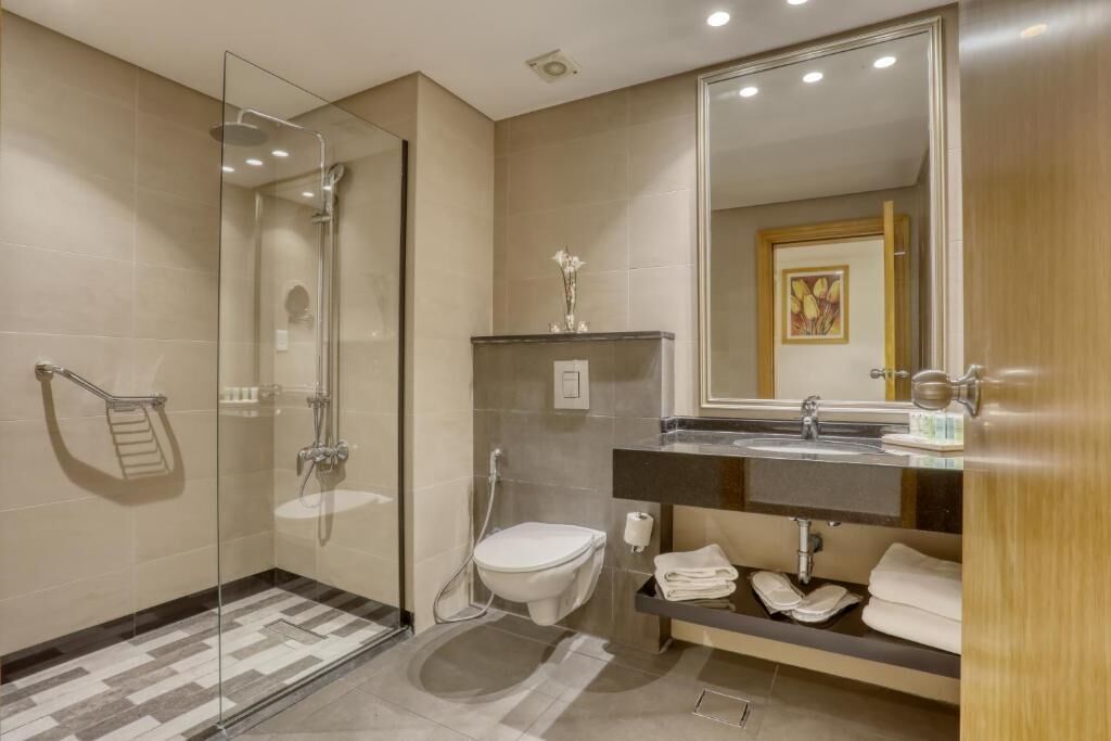 Photo - Geneva Hotel