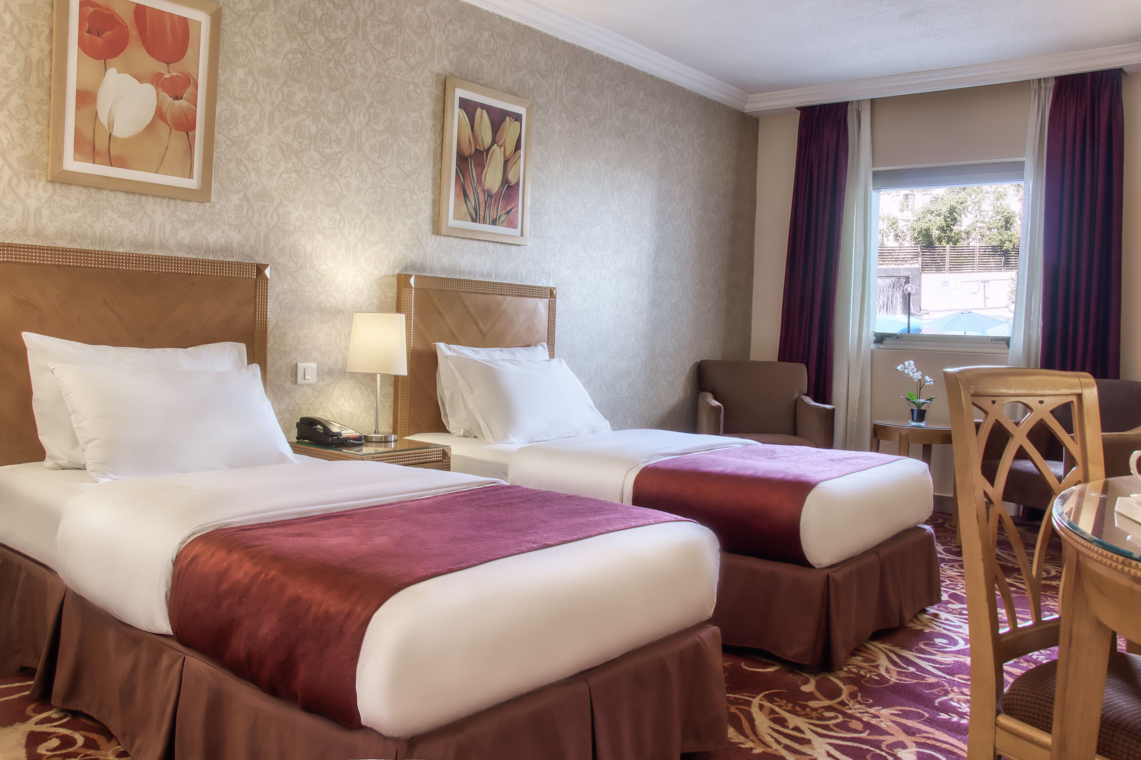 Photo - Geneva Hotel