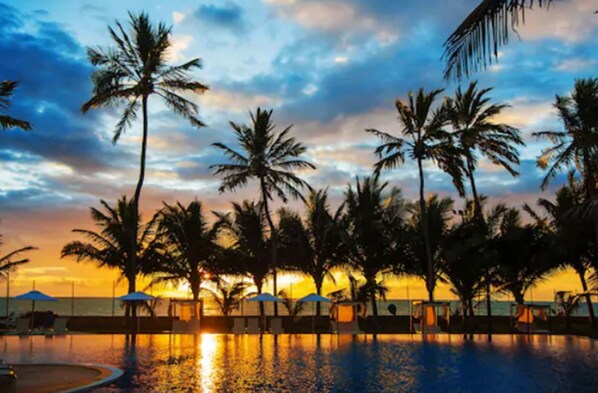 2 outdoor pools, pool umbrellas, pool loungers