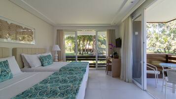 Kamar Deluks, balkon | Bantalan ekstra lembut, minibar, brankas, dan tirai kedap cahaya