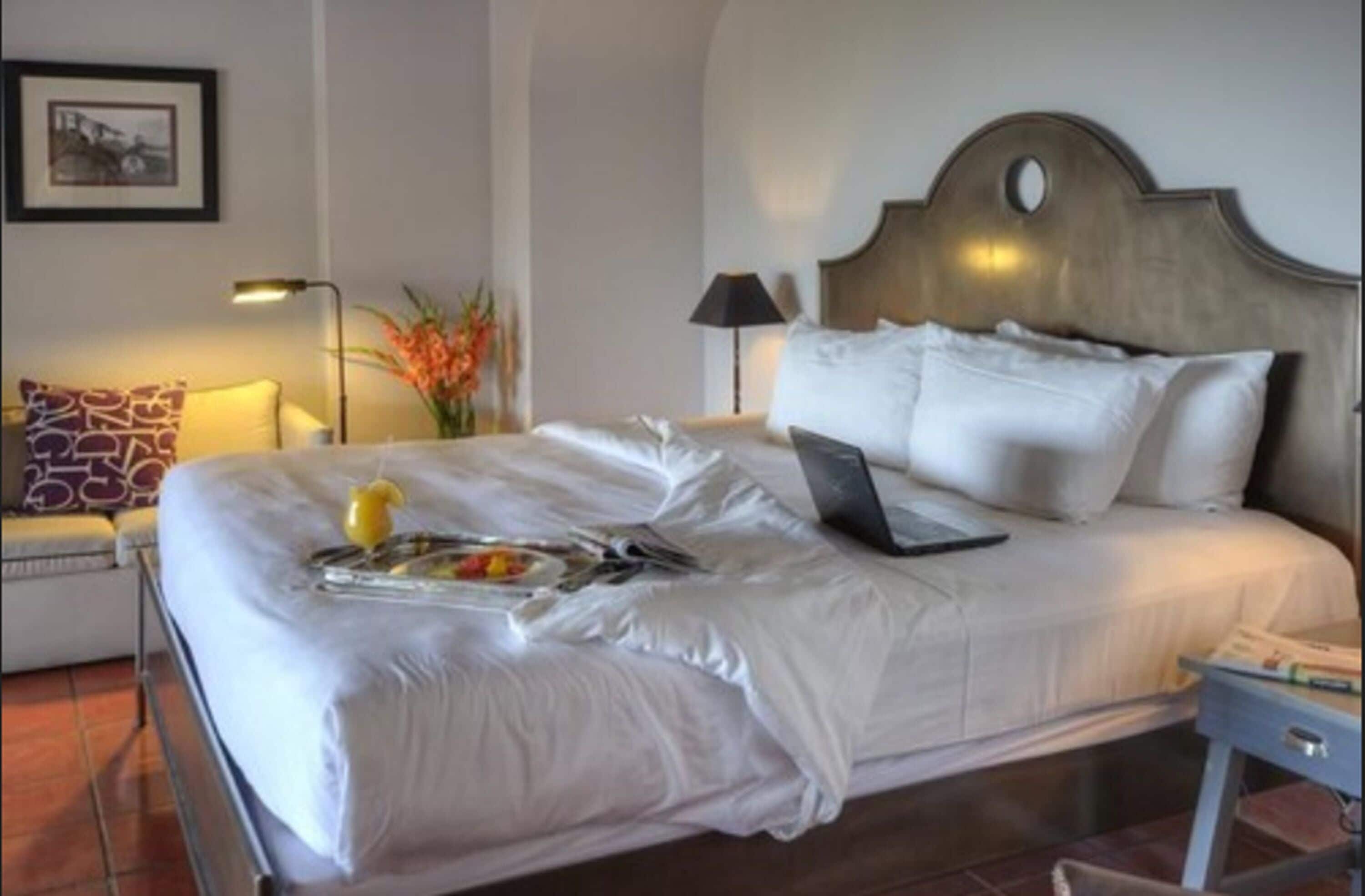 1 bedroom, egyptian cotton sheets, premium bedding, pillow-top beds