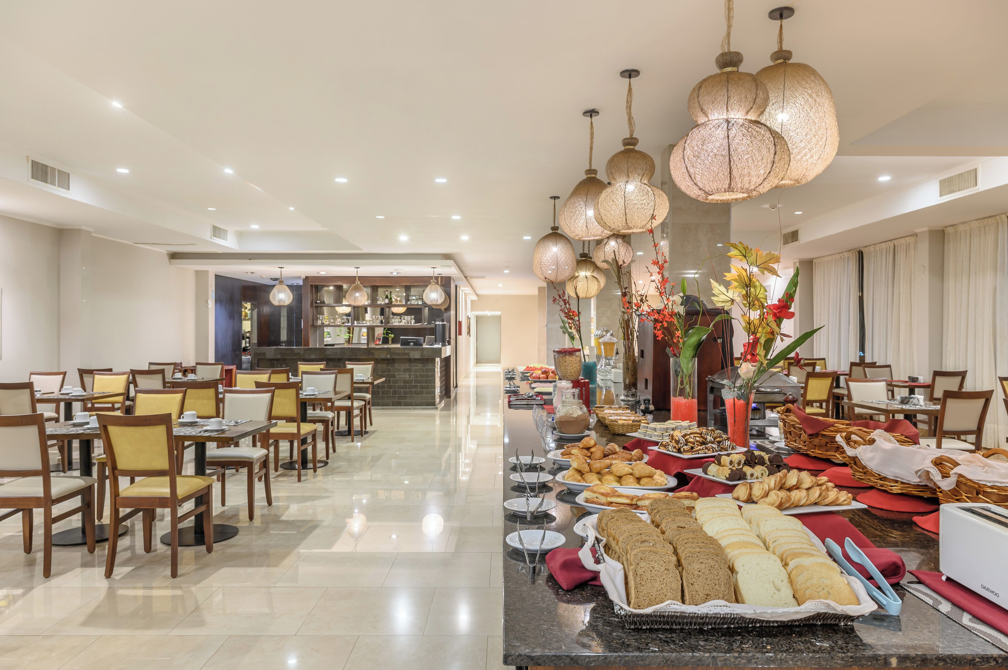 Free daily buffet breakfast