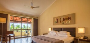 Safe på rommet, blendingsgardiner, wi-fi (inkludert) og sengetøy