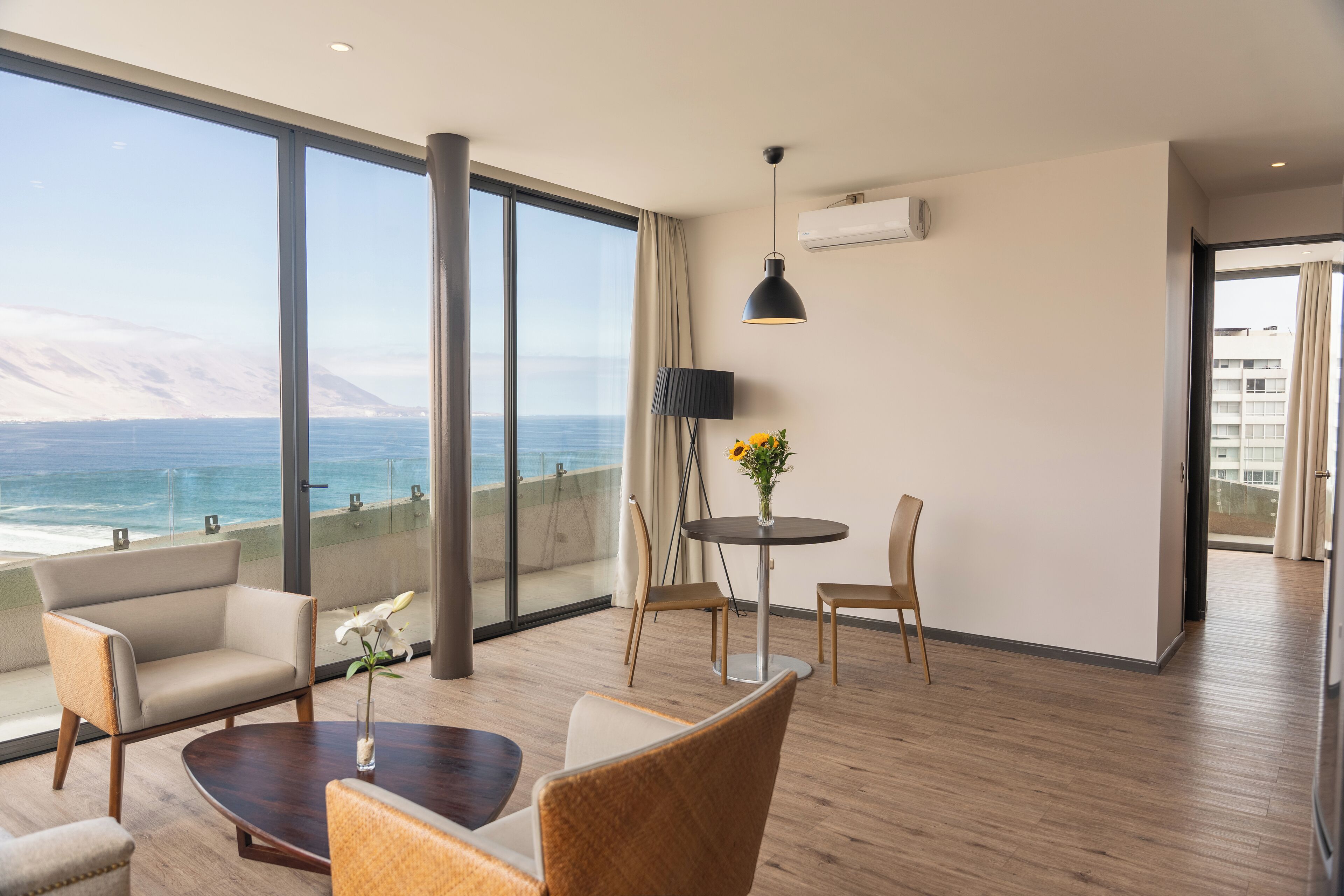 32–tuumainen LCD-televisio, jossa kaapelikanavat