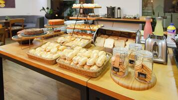 Frokostbuffé hver dag (BRL 45.00 per person)