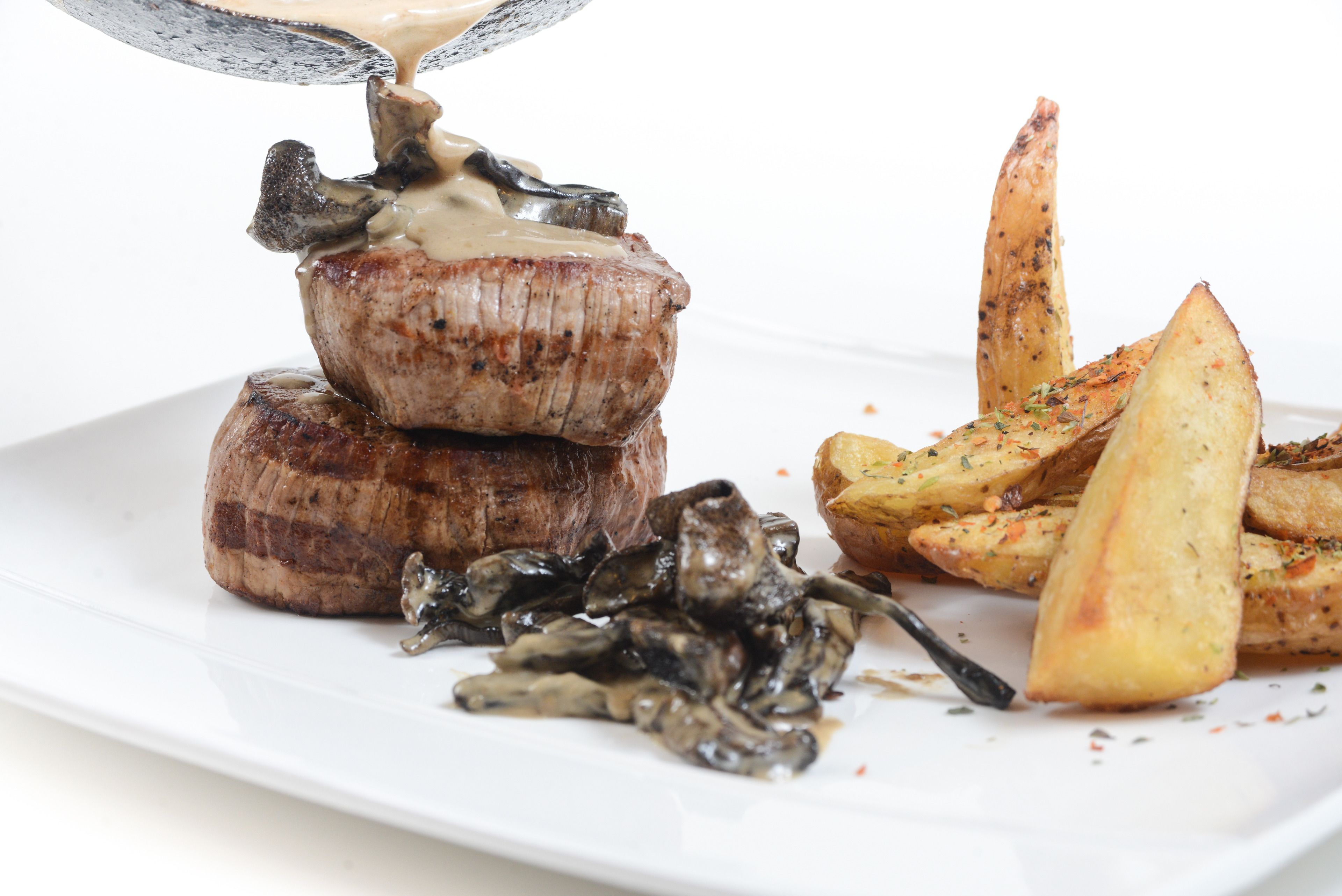 breakfast, lunch and dinner served