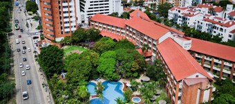 Camino Real Hotel