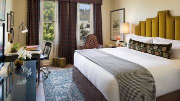 Egyptian cotton sheets, premium bedding, pillow-top beds, in-room safe