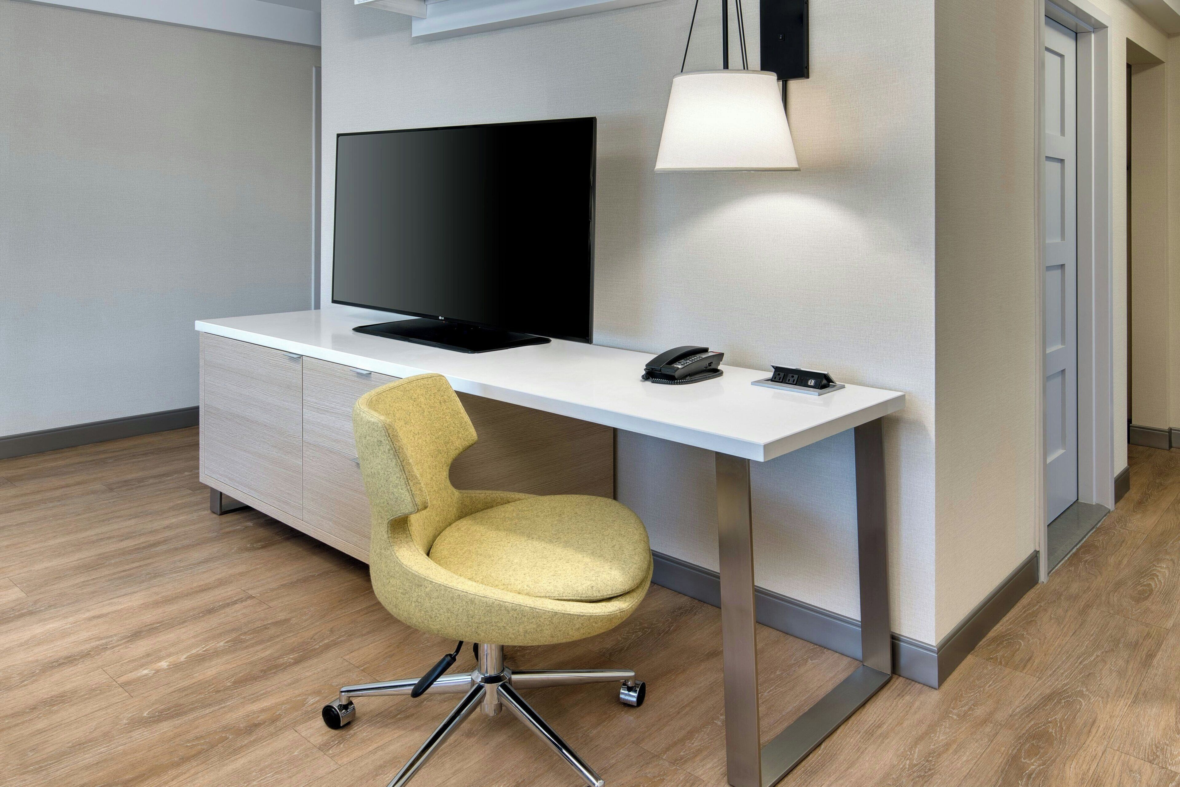 presidential suite, 2 bedrooms | 1 bedroom, premium bedding, pillow-top beds, in-room safe