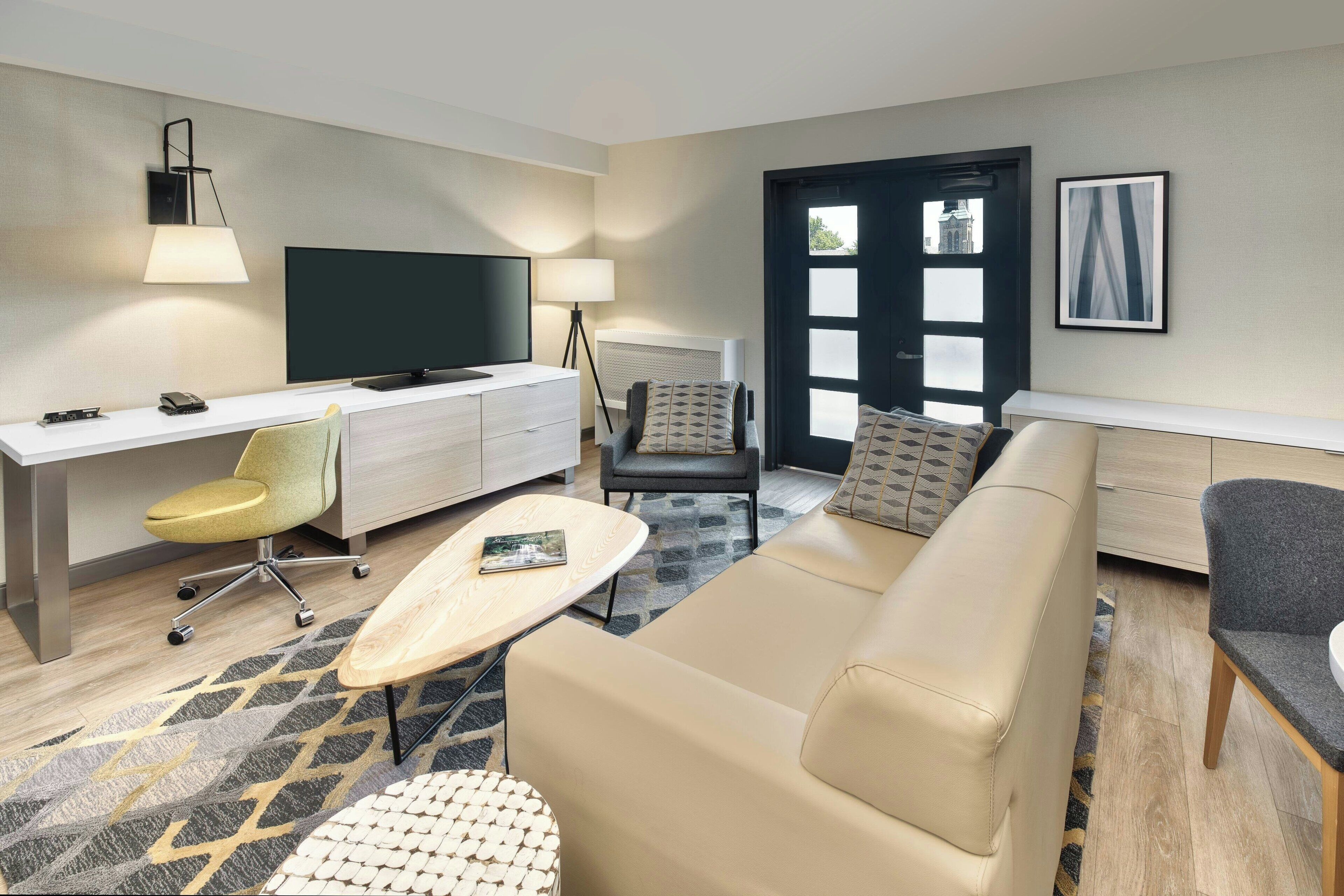 1 bedroom, premium bedding, pillow-top beds, in-room safe