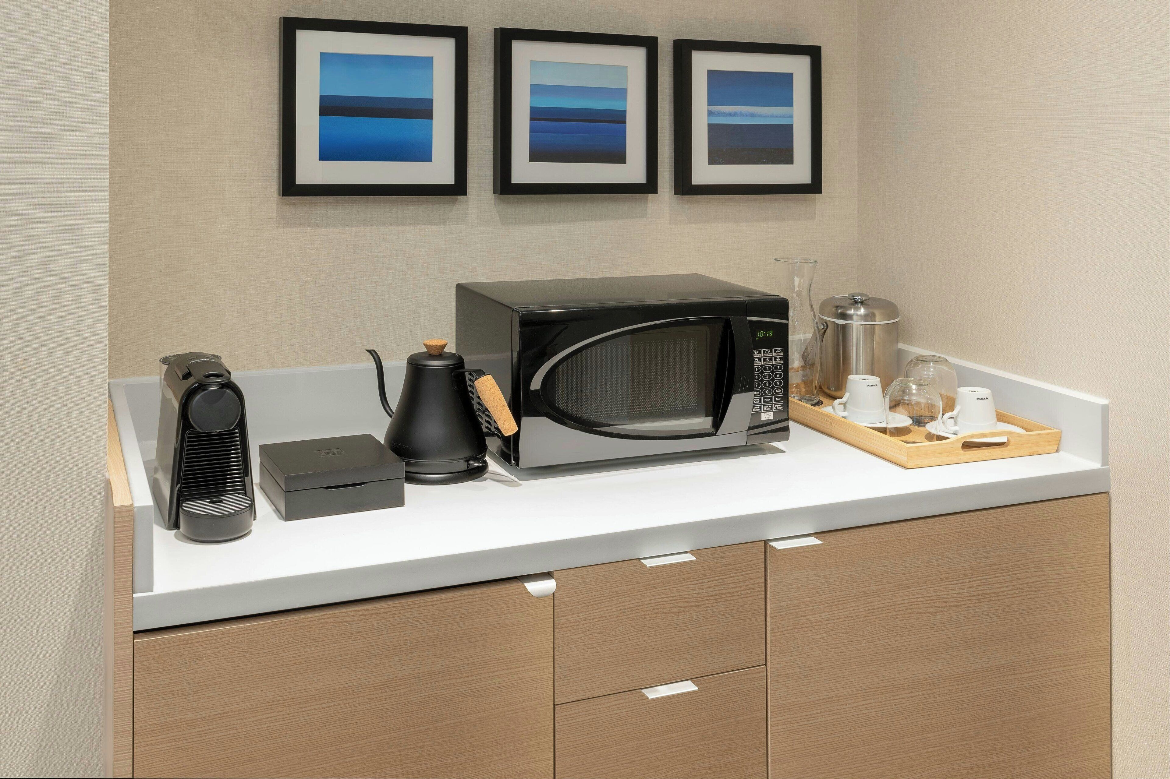 1 bedroom, premium bedding, pillow-top beds, in-room safe