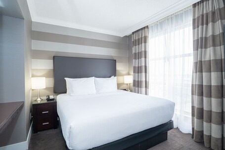 Sandman Signature Mississauga Hotel - Image 34