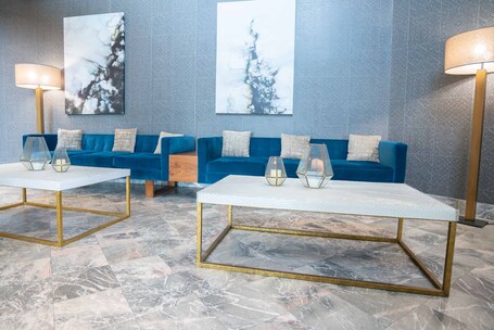 Sandman Signature Mississauga Hotel - Image 42