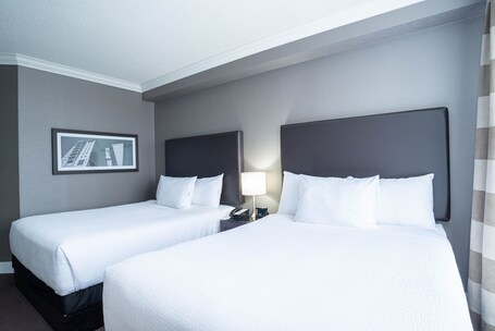 Sandman Signature Mississauga Hotel - Image 44