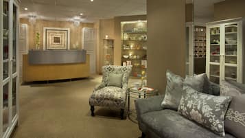 Couples treatment rooms, hot tub, body treatments, hot stone massages