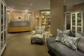 Couples treatment rooms, hot tub, body treatments, hot stone massages at White Oaks Resort & Spa