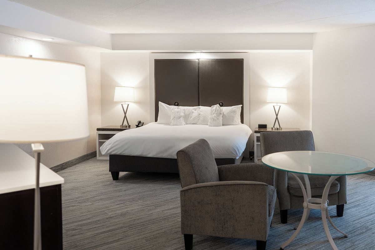 Habitación de lujo, 1 cama King size | Ropa de cama de alta calidad, camas con pillow-top y minibar