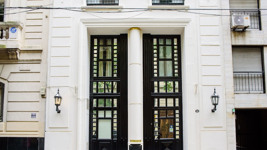 1253 Recoleta Small Hotel