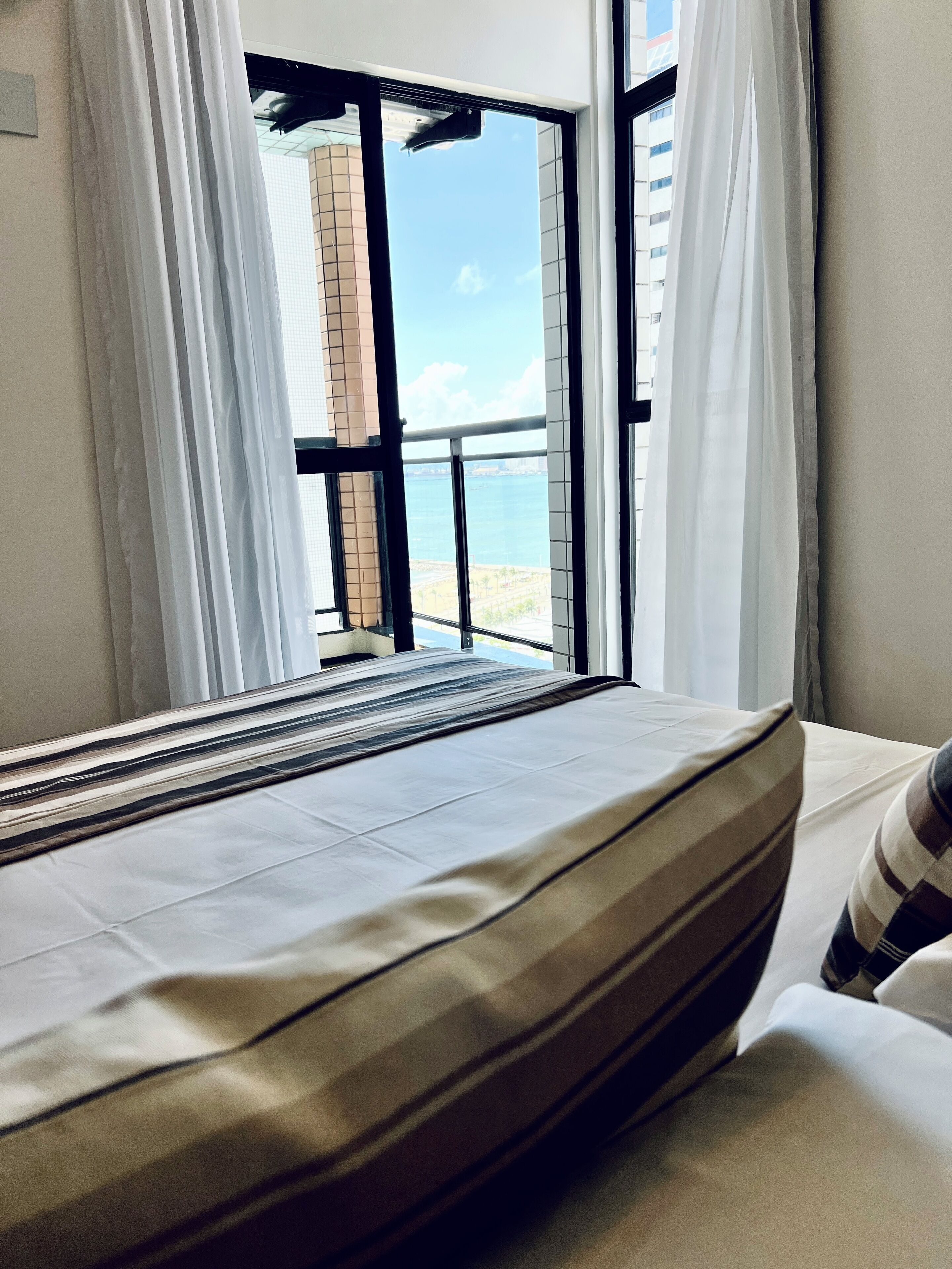 luxury apartment | 3 bedrooms, minibar, blackout curtains, free wifi