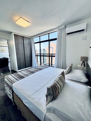 Apartament reial | Minibar, cortines opaques, wifi gratuïta i roba de llit 