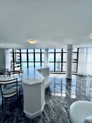 Apartemen Elite | Pemandangan dari kamar