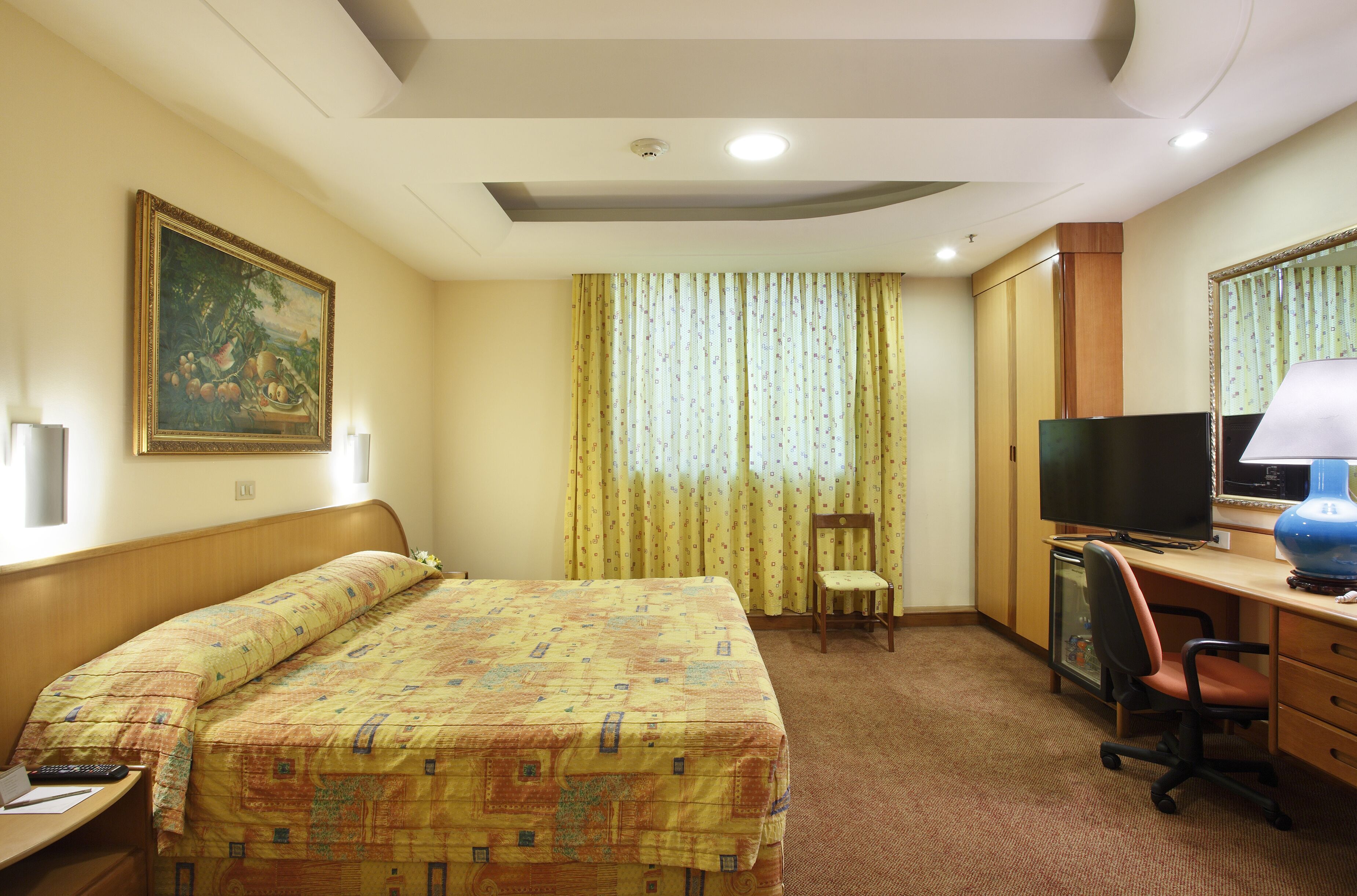 Minibar, in-room safe, desk, blackout curtains