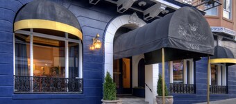 Monarch Hotel