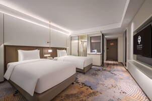 高級寢具、羽絨被、迷你吧、房內夾萬