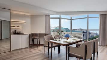 Suite Panoramique, 1 trĂšs grand lit