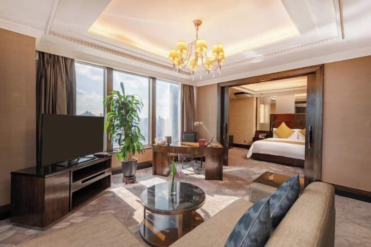 1 chambre, minibar, coffre-fort, bureau