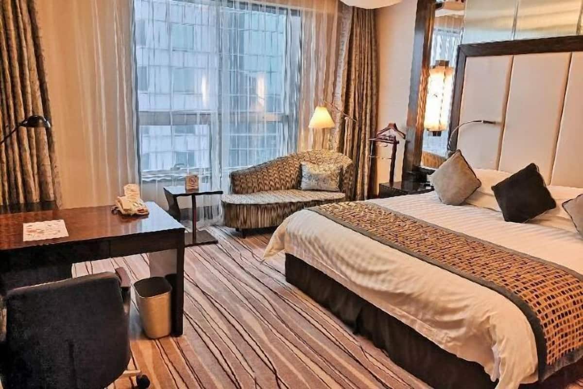 1 chambre, minibar, coffre-fort, bureau