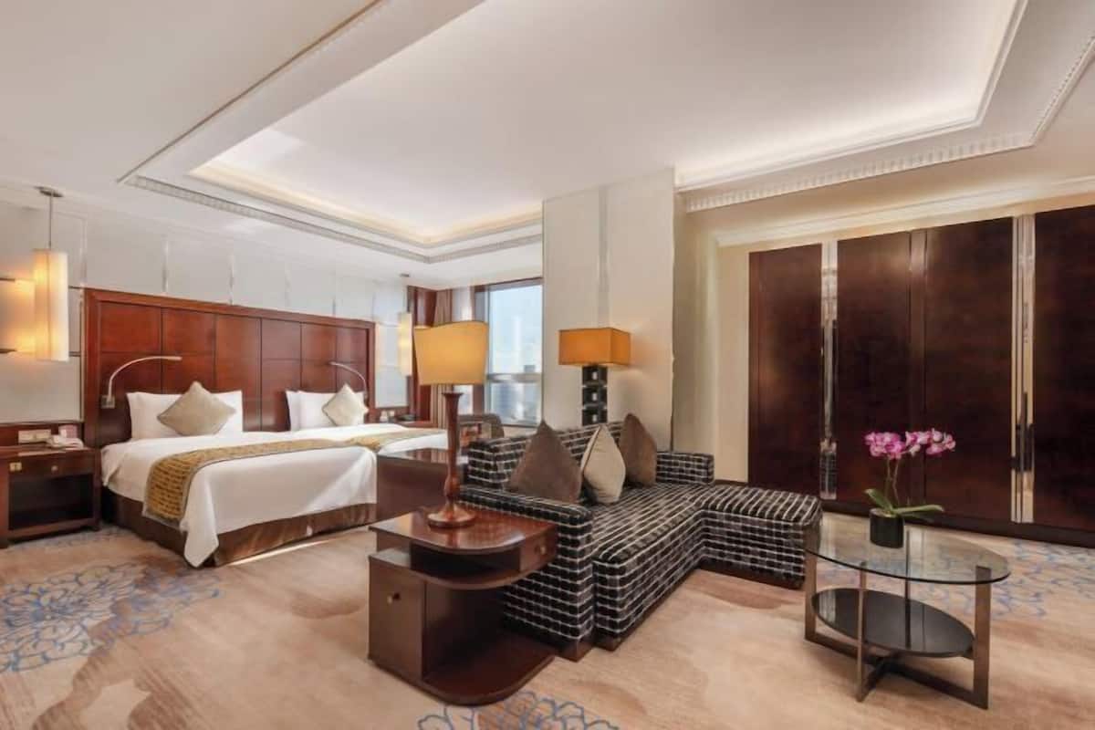 1 chambre, minibar, coffre-fort, bureau