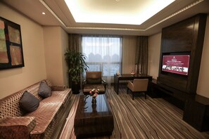 Luxury Suite - Grand Soluxe Zhongyou Hotel Shanghai (Shanghai)