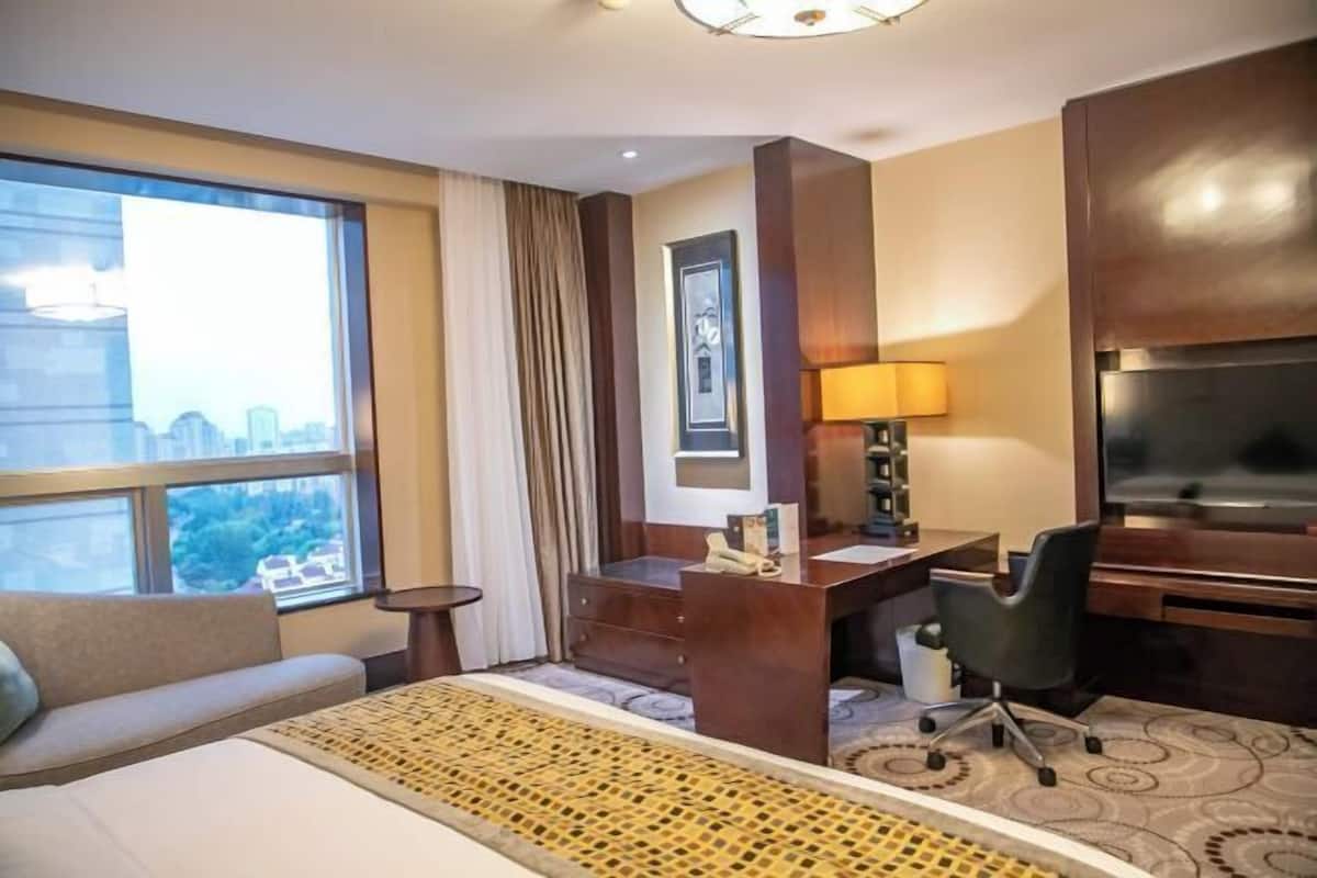 1 chambre, minibar, coffre-fort, bureau